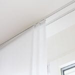 Platzsparend verstauen: Flächenvorhang GENEVA weiss und ecru weiss transparent (Flächenvorhänge online)