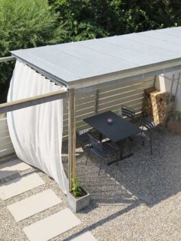 Wetterfester Vorhang SONNEN-TAG für Garten, Terasse und Balkon (ecruweiss).
