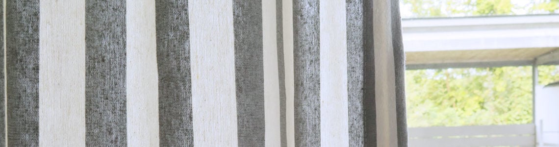Baumwoll-Vorhänge: Streifen blau weiss.