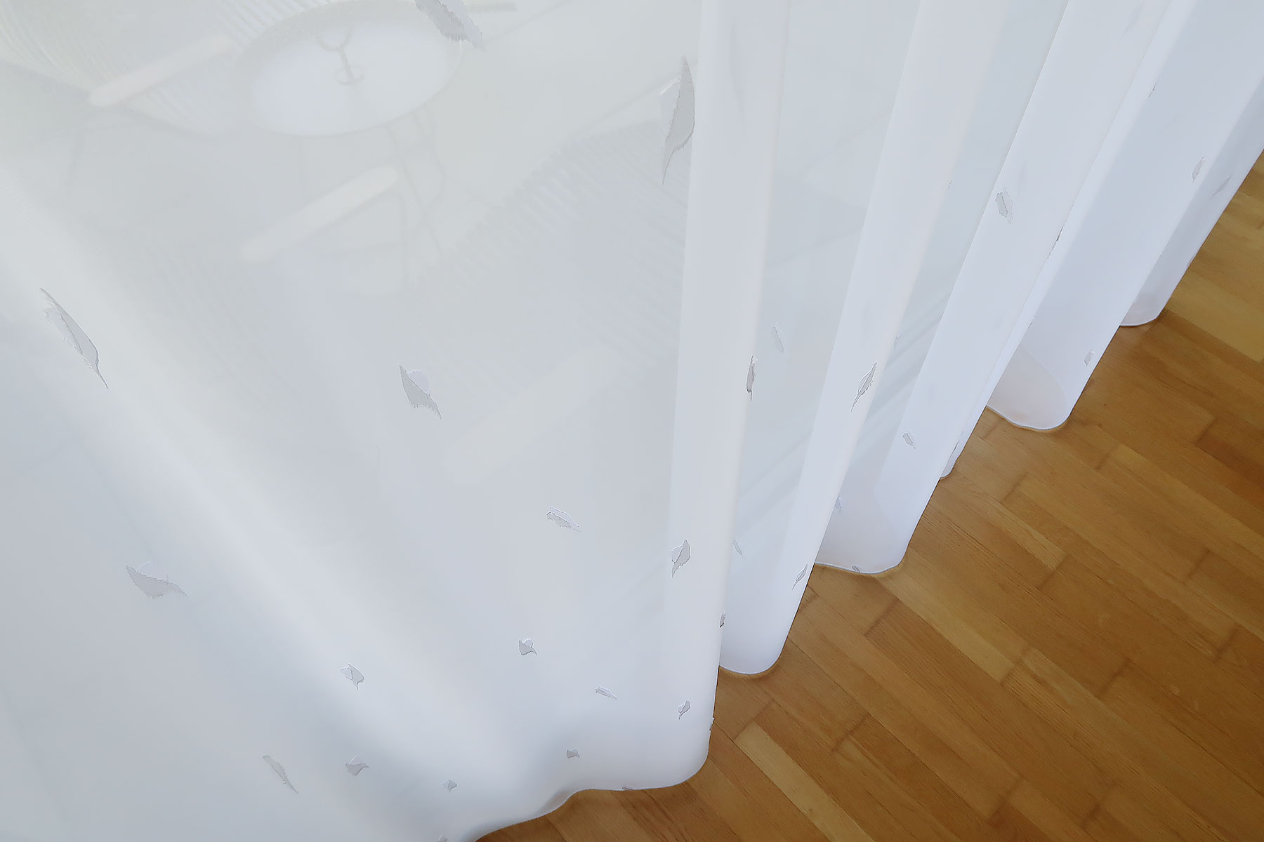 Tagesvorhang CHUR weiss: Schöner Fall.