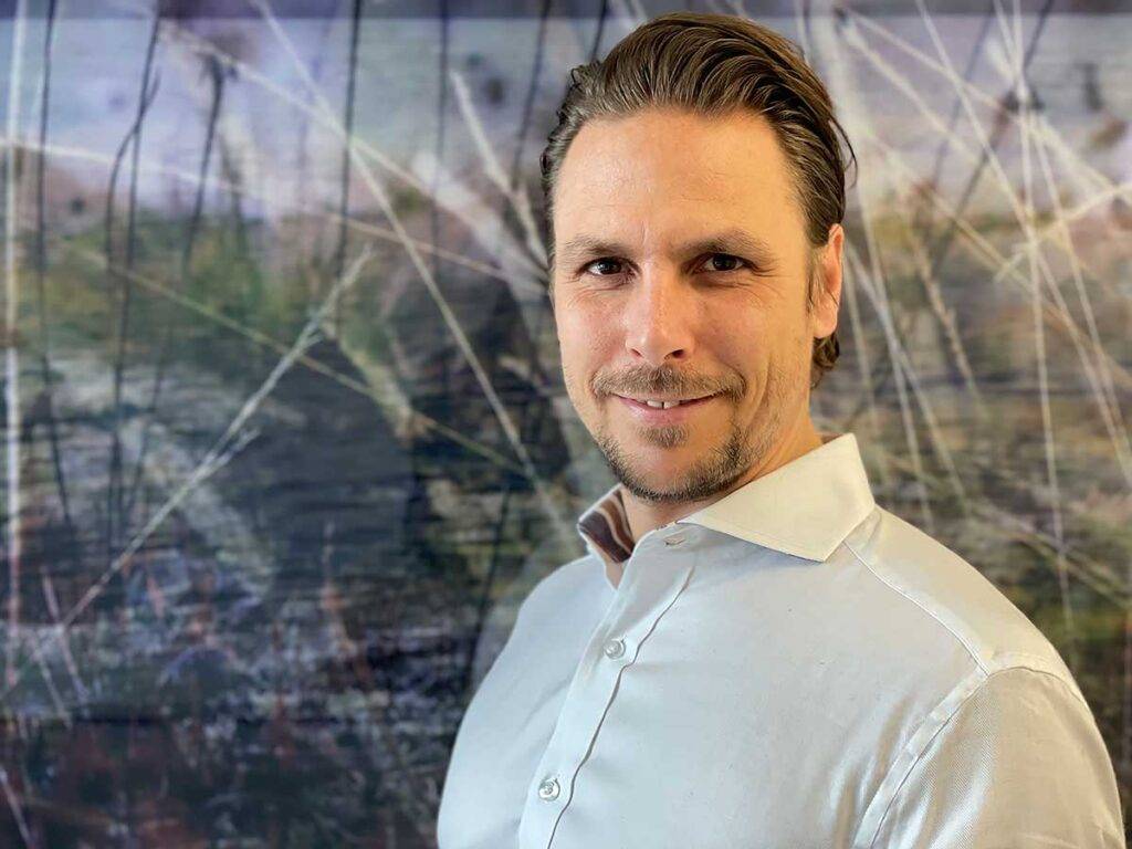Simon Stöckli - Co-Gründer und Geschäftsführer vorhangbox.ch / isenzio AG