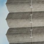 Plissée EOS® FORECAST DUSTBLOCK® FR in Graubraun [2523] Stoff