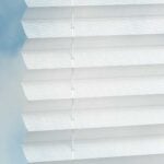 Plissée EOS® FORECAST DUSTBLOCK® FR in Weiss [2520] Stoffmuster