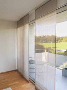 Flächenvorhang BIELLA - Ansicht seitlich