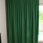 Nachtvorhang BARI in Grün [400] - geschlossener Vorhang