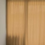 Tag-/Nachtvorhang SURSEE in Hellbraun [149] - Raumansicht