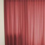 Nachtvorhang BONN in Himbeerrot [062] - Raumansicht