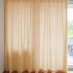 Nachtvorhang MANTUA in Orangeweiss [063] - Raumansicht
