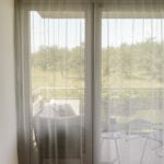 Tagesvorhang FREIBURG in Braungrau [020] - Raumansicht