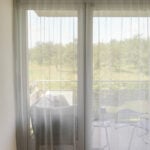 Tagesvorhang FREIBURG in Grau [093] - Raumansicht