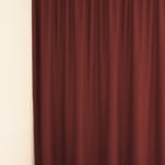 Verdunkelungsvorhang TAMPERE in Dunkelrot [012] - Raumansicht