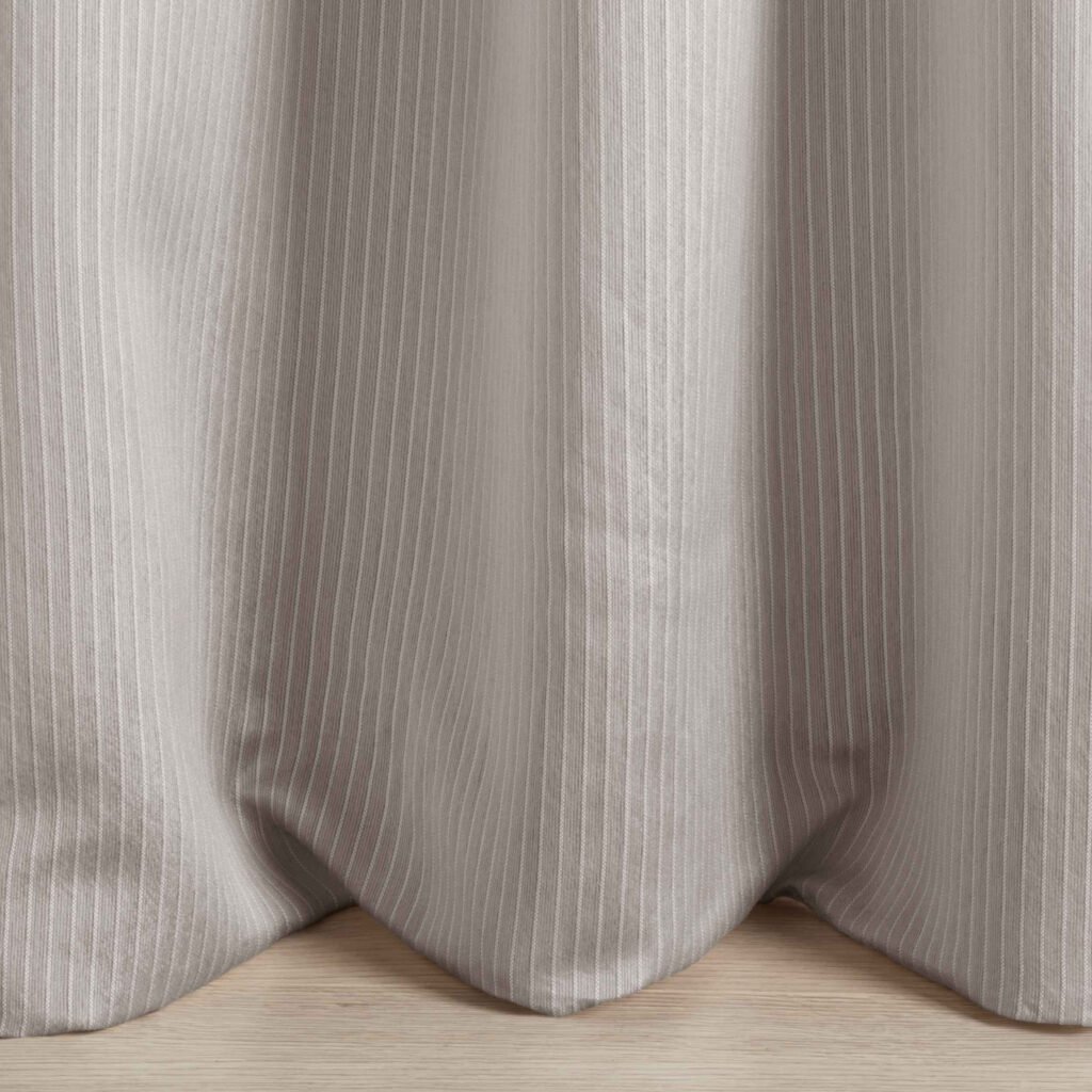 Tagesvorhang SYMPHONY STRIPE Fischbacher 1819 Farbe 705