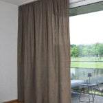 Nachtvorhang CASA Grau-Rot 0252 - Voll aufgezogen Ausblick